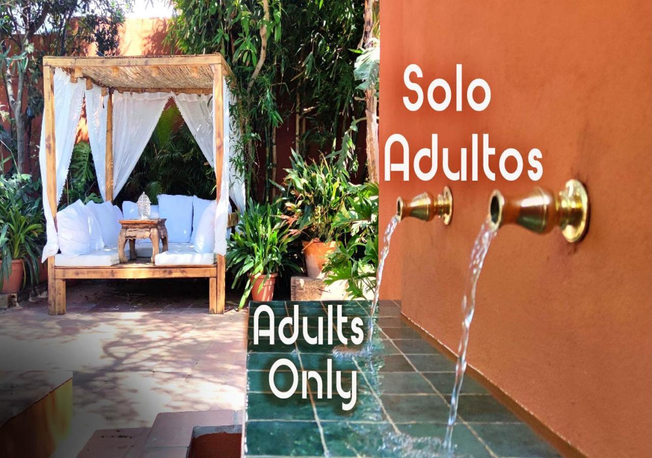 La Posada De Lola - Adults Only Hotel Bolonia Kültér fotó